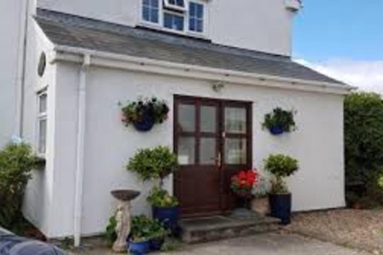 1-Bed Cottage On Coastal Pathway In South Wales Gileston Bagian luar foto