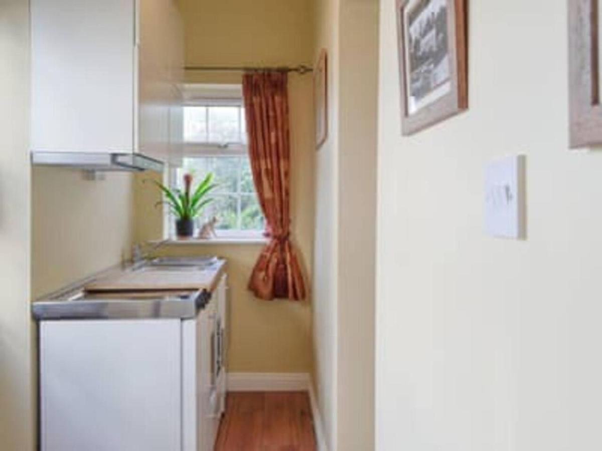 1-Bed Cottage On Coastal Pathway In South Wales Gileston Bagian luar foto