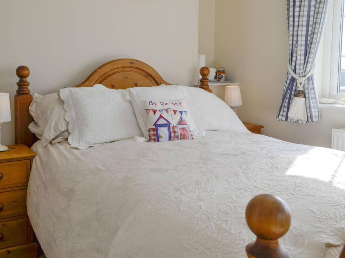 1-Bed Cottage On Coastal Pathway In South Wales Gileston Bagian luar foto